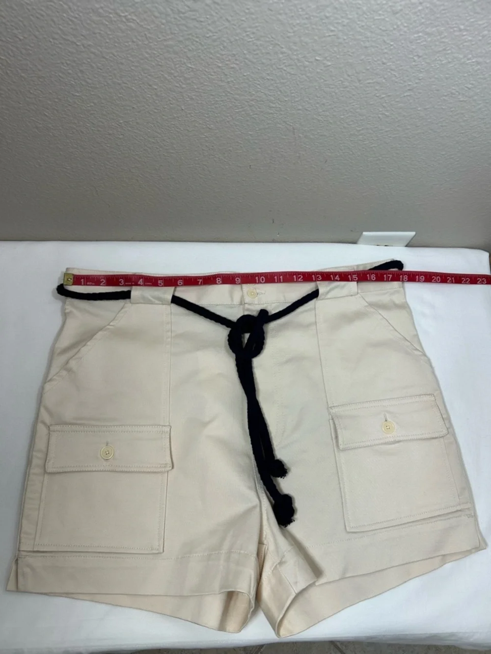 Zara Men’s Cotton Blend Cream Resort Beach Cargo Shorts with Navy Rope Tie 34_10